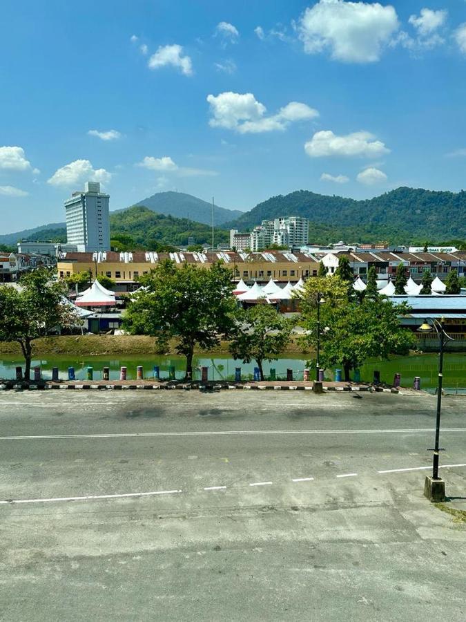 Langkawi Baron Hotel Kuah Exteriör bild