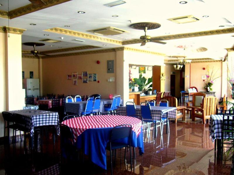 Langkawi Baron Hotel Kuah Exteriör bild