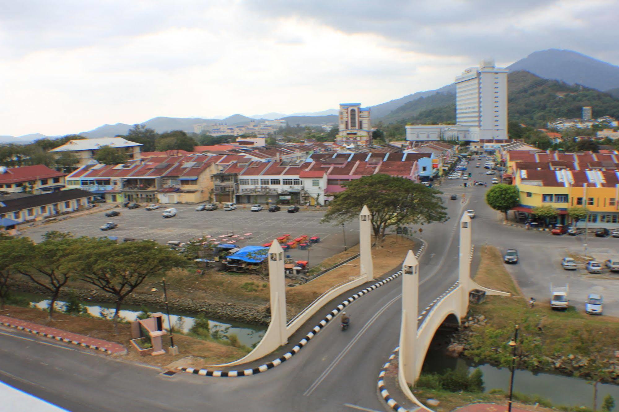 Langkawi Baron Hotel Kuah Exteriör bild