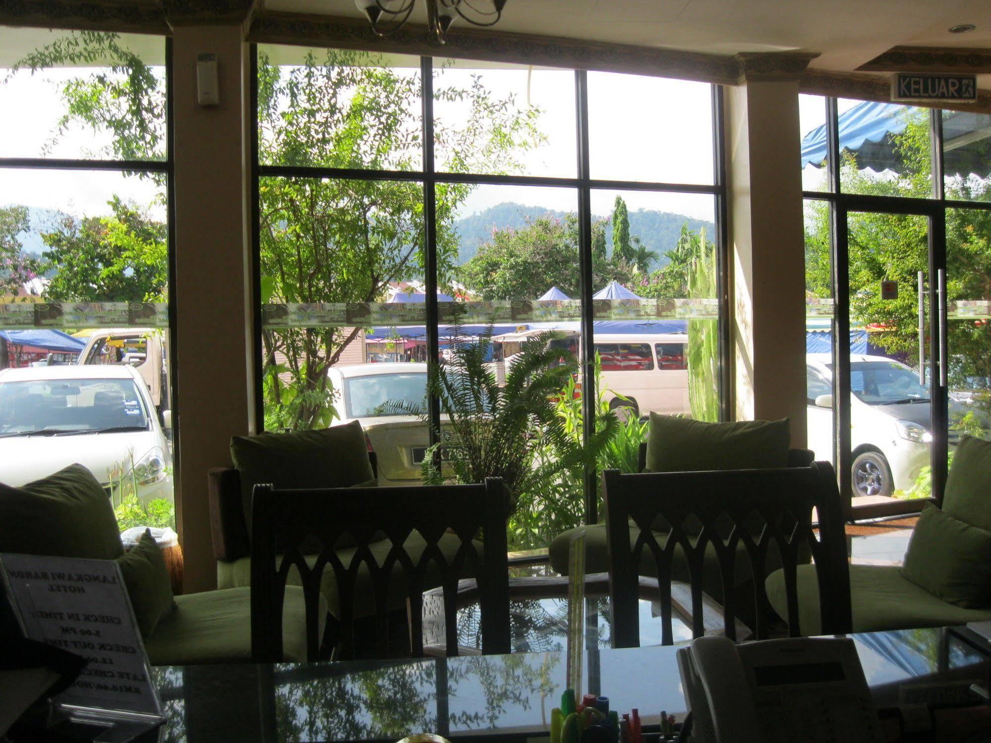 Langkawi Baron Hotel Kuah Exteriör bild