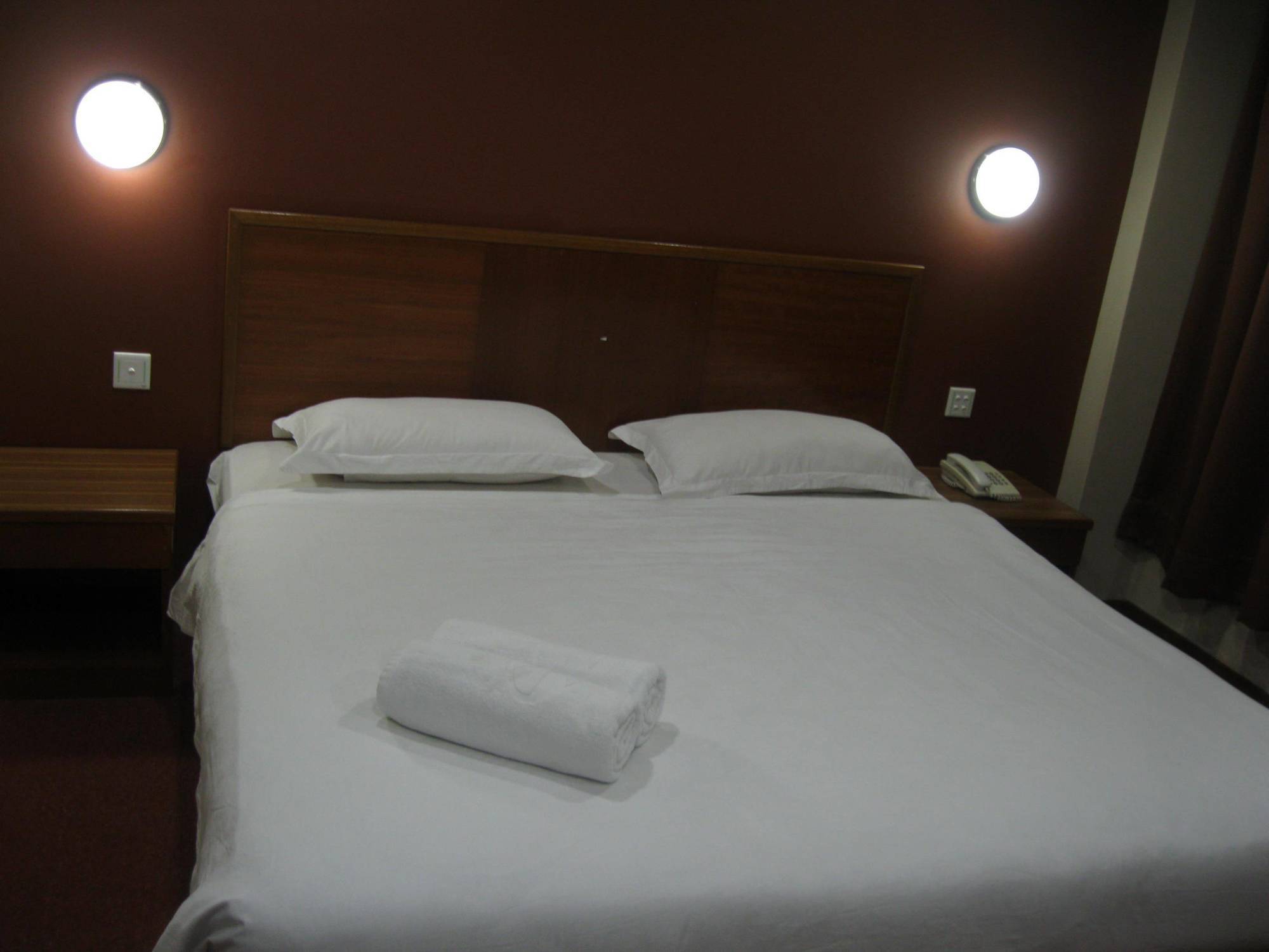 Langkawi Baron Hotel Kuah Exteriör bild