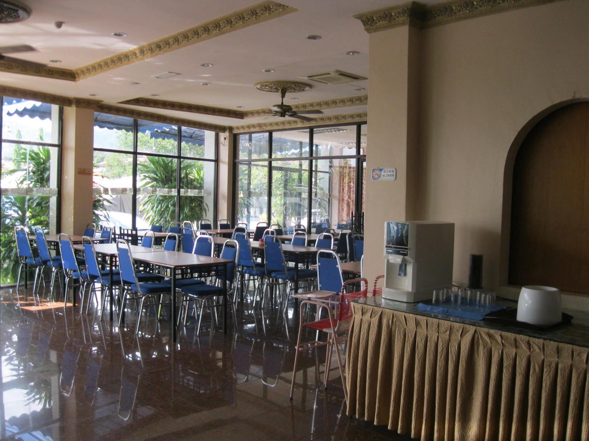 Langkawi Baron Hotel Kuah Exteriör bild